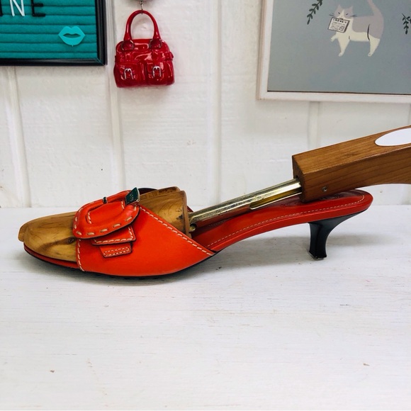 Tods Buckle Mules Kitten Heels Need Repair Millennial Y2K - Picture 2 of 12
